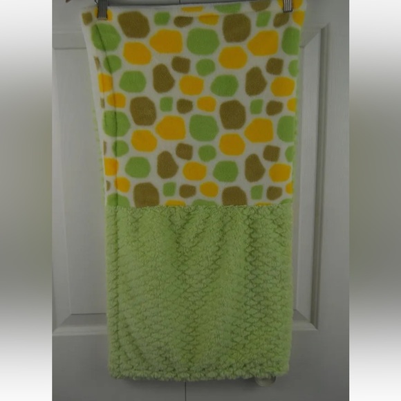 Animal Print Baby Blanket Patchwork Squares Yellow Green Off White Tan Giraffe - Picture 3 of 6
